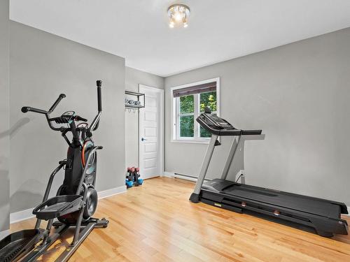 Exercise room - 671 Rue De L'Heure-Mauve, Mont-Saint-Hilaire, QC - Indoor Photo Showing Gym Room