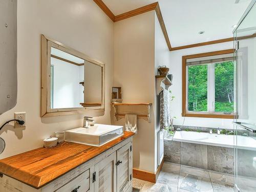 Salle de bains - 2830  - 2832 Crois. De La Falaise, Val-David, QC - Indoor Photo Showing Bathroom