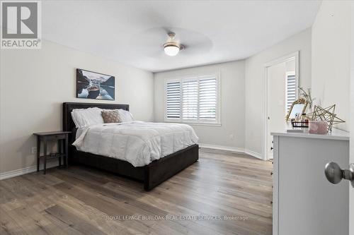 8 - 222 Fall Fair Way, Hamilton, ON - Indoor Photo Showing Bedroom