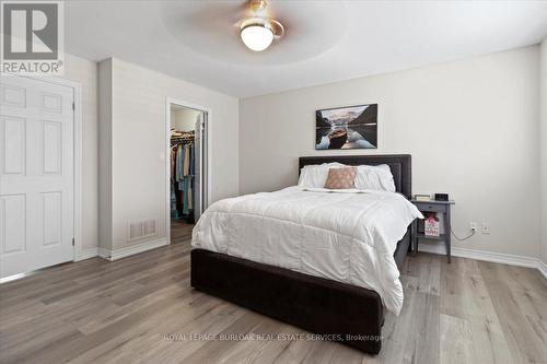 8 - 222 Fall Fair Way, Hamilton, ON - Indoor Photo Showing Bedroom