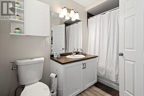 8 - 222 Fall Fair Way, Hamilton, ON - Indoor Photo Showing Bathroom