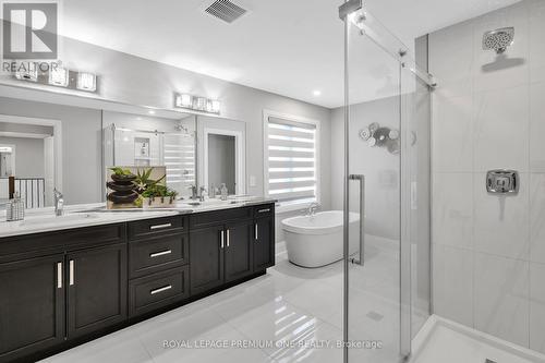 1177 Meadowlark Ridge, London, ON - Indoor Photo Showing Bathroom