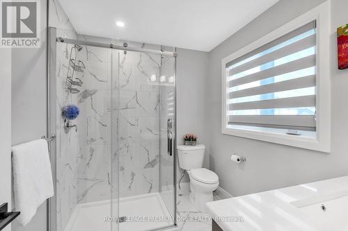 1177 Meadowlark Ridge, London, ON - Indoor Photo Showing Bathroom