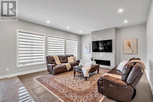 1177 Meadowlark Ridge, London, ON - Indoor Photo Showing Living Room