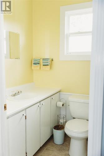 38 Beach Road, Eastport, NL - Indoor Photo Showing Bathroom