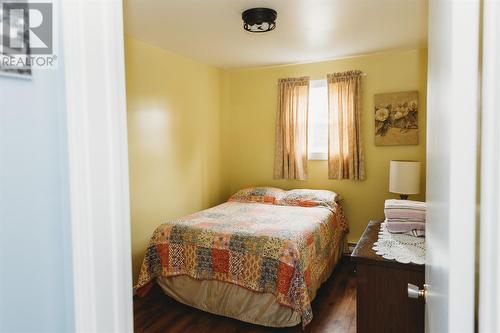 38 Beach Road, Eastport, NL - Indoor Photo Showing Bedroom