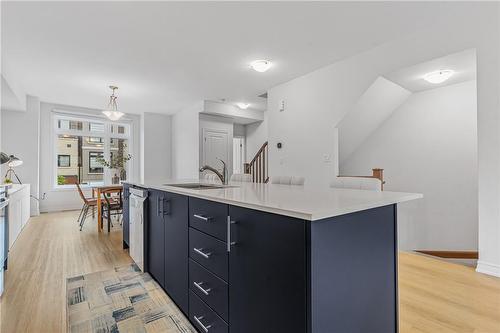 54 Sentinel Lane, Hamilton, ON - Indoor Photo Showing Kitchen