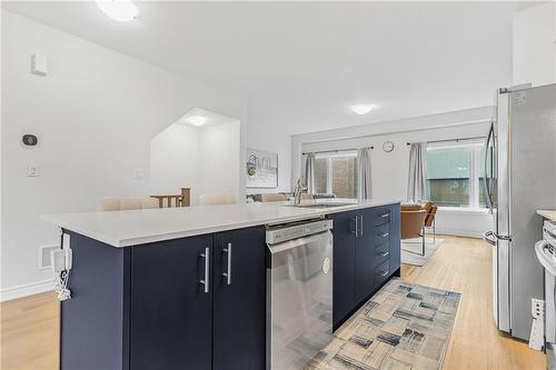 54 Sentinel Lane, Hamilton, ON - Indoor Photo Showing Kitchen