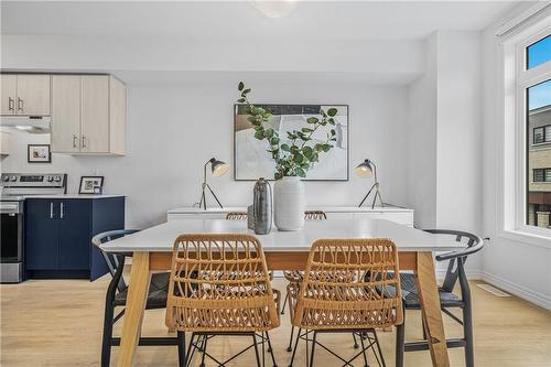 54 Sentinel Lane, Hamilton, ON - Indoor Photo Showing Dining Room