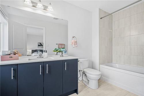 54 Sentinel Lane, Hamilton, ON - Indoor Photo Showing Bathroom
