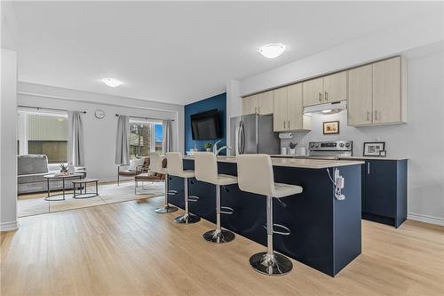 54 Sentinel Lane, Hamilton, ON - Indoor Photo Showing Kitchen