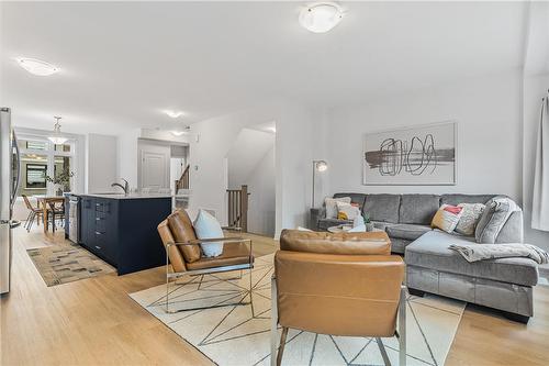 54 Sentinel Lane, Hamilton, ON - Indoor Photo Showing Living Room