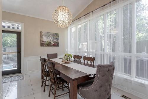 675 North Shore Boulevard E, Burlington, ON - Indoor Photo Showing Dining Room