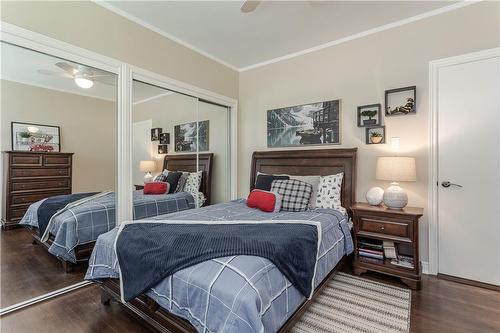 675 North Shore Boulevard E, Burlington, ON - Indoor Photo Showing Bedroom