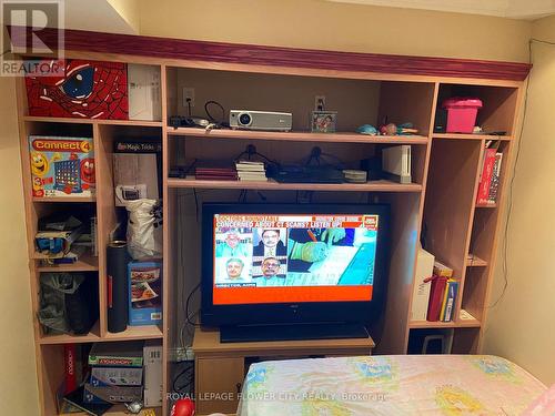 697 Dolly Bird Lane, Mississauga, ON - Indoor Photo Showing Bedroom