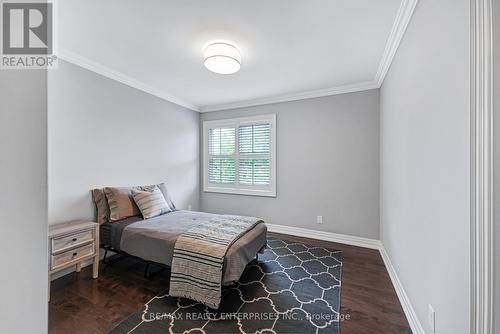 757 Merlot Court, Mississauga, ON - Indoor Photo Showing Bedroom