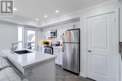 138 - 80 Parrotta Drive, Toronto, ON - Indoor Photo Showing Kitchen With Stainless Steel Kitchen