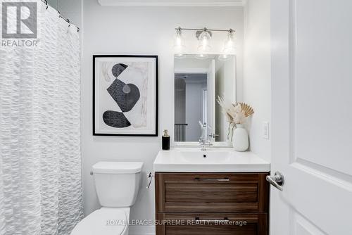 138 - 80 Parrotta Drive, Toronto, ON - Indoor Photo Showing Bathroom