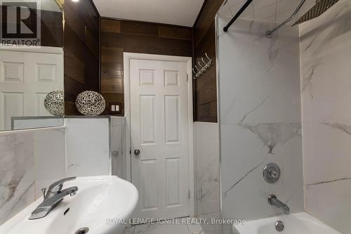 3421 Fellmore Drive, Mississauga, ON - Indoor Photo Showing Bathroom