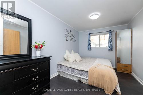 3421 Fellmore Drive, Mississauga, ON - Indoor Photo Showing Bedroom