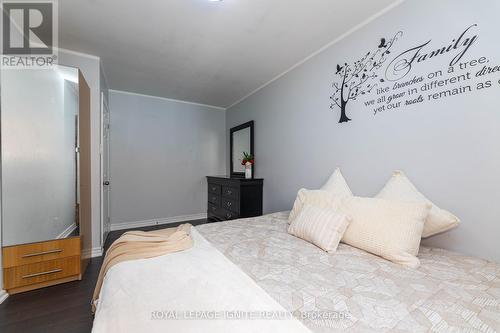 3421 Fellmore Drive, Mississauga, ON - Indoor Photo Showing Bedroom