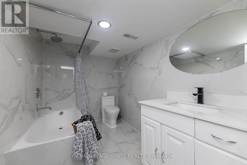 3421 Fellmore Drive, Mississauga, ON - Indoor Photo Showing Bathroom