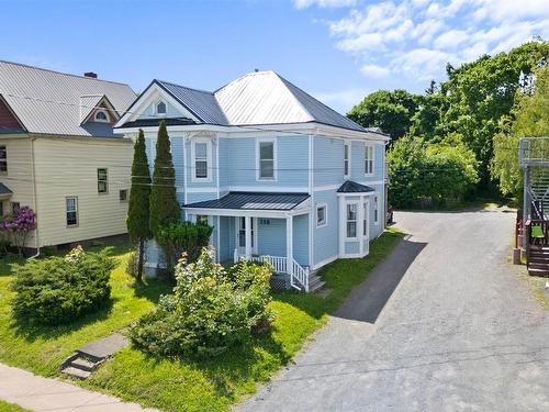 290 South Foord Street, Stellarton, NS 