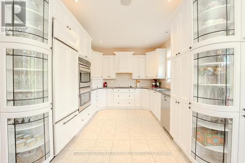 30 Birkhall Place, Barrie, ON - Indoor Photo Showing Kitchen