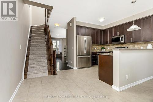 14 Bergamont Road, Brampton, ON - Indoor Photo Showing Kitchen With Stainless Steel Kitchen With Upgraded Kitchen