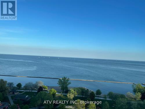 1810 - 1926 Lake Shore Boulevard W, Toronto, ON - Outdoor With Body Of Water With View