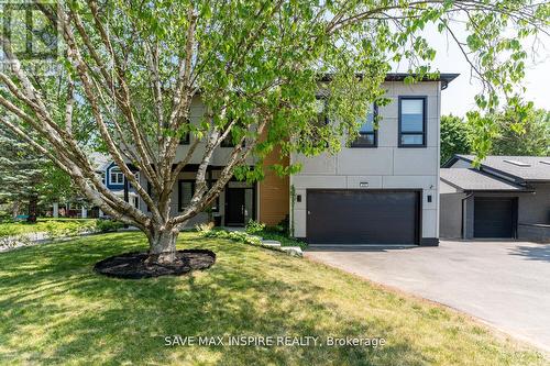 202 Townsend Avenue S, Burlington, ON - Outdoor With Facade