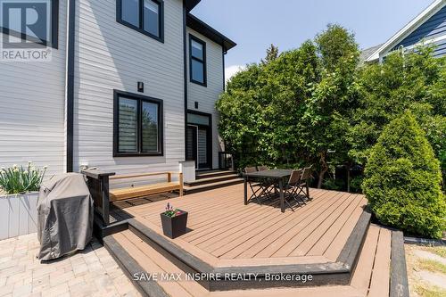 202 Townsend Avenue S, Burlington, ON - Outdoor With Deck Patio Veranda With Exterior