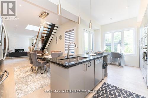 202 Townsend Avenue S, Burlington, ON - Indoor Photo Showing Kitchen With Double Sink With Upgraded Kitchen