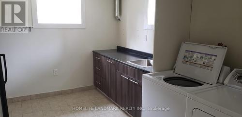 423 Smith Lane, Oakville, ON - Indoor Photo Showing Laundry Room