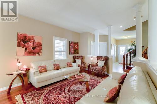 Upper - 426 Arrowsmith Drive, Mississauga, ON - Indoor Photo Showing Living Room