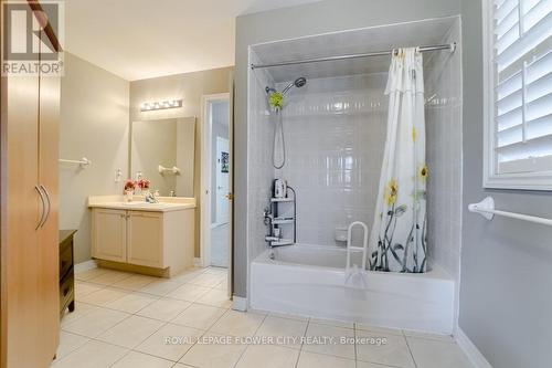 Upper - 426 Arrowsmith Drive, Mississauga, ON - Indoor Photo Showing Bathroom