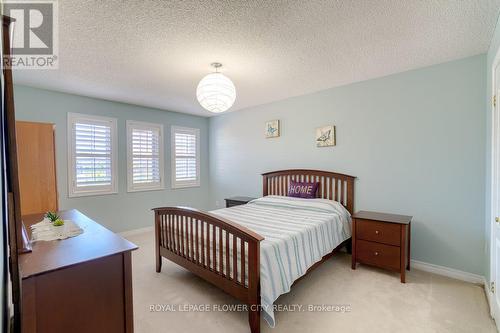 Upper - 426 Arrowsmith Drive, Mississauga, ON - Indoor Photo Showing Bedroom