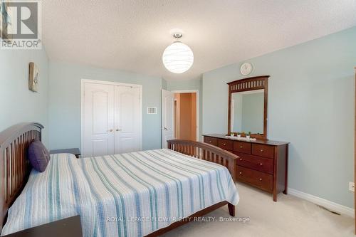 Upper - 426 Arrowsmith Drive, Mississauga, ON - Indoor Photo Showing Bedroom