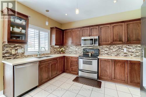 Upper - 426 Arrowsmith Drive, Mississauga, ON - Indoor Photo Showing Kitchen With Double Sink