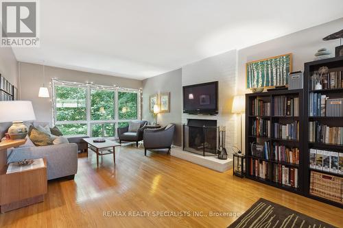 14 Kestell Lane, Toronto, ON - Indoor Photo Showing Living Room With Fireplace