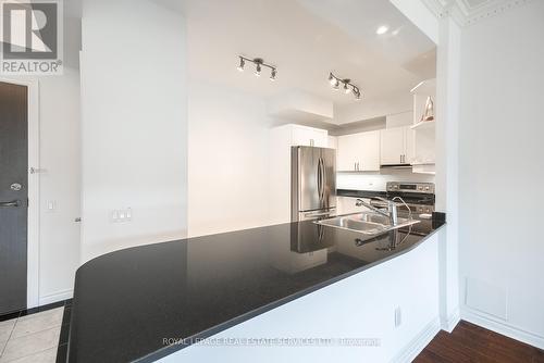 811 - 18 William Carson Crescent, Toronto, ON - Indoor Photo Showing Kitchen With Double Sink