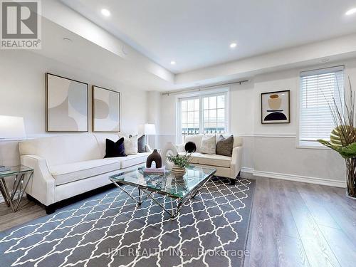 70 - 2743 Deputy Minister Path, Oshawa, ON - Indoor Photo Showing Living Room