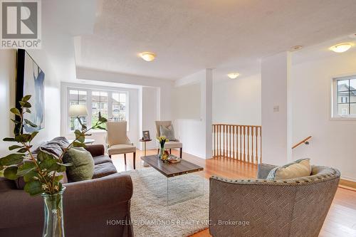 2450 Bromus Path, Oshawa, ON - Indoor Photo Showing Living Room