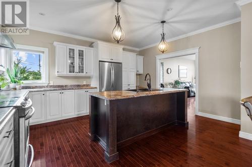 65 Iceland Place, St. John'S, NL - Indoor Photo Showing Kitchen With Upgraded Kitchen