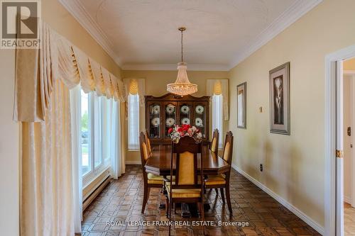 940 Townline Road S, Oshawa, ON - Indoor Photo Showing Dining Room