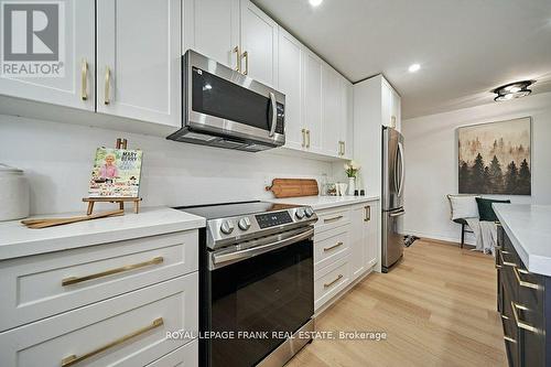 850 Central Park Boulevard N, Oshawa, ON - Indoor Photo Showing Kitchen