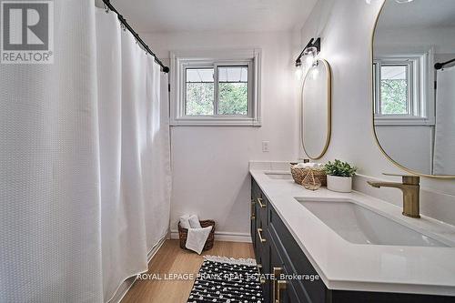 850 Central Park Boulevard N, Oshawa, ON - Indoor Photo Showing Bathroom