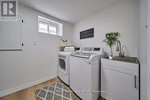 850 Central Park Boulevard N, Oshawa, ON - Indoor Photo Showing Laundry Room