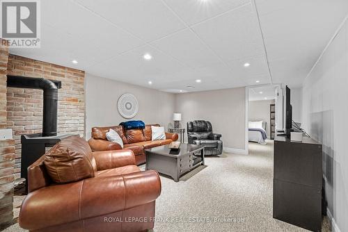 124 Reid Street, Kawartha Lakes, ON - Indoor Photo Showing Other Room