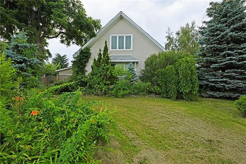 9206 Dickenson Road, Hamilton, ON - Outdoor